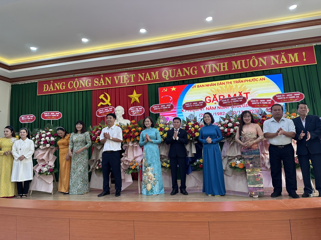 UBND thị trấn Phước An tổ chức gặp mặt kỷ niệm 41 năm ngày Nhà giáo Việt Nam (20/11/1982 - 20/11/2023).