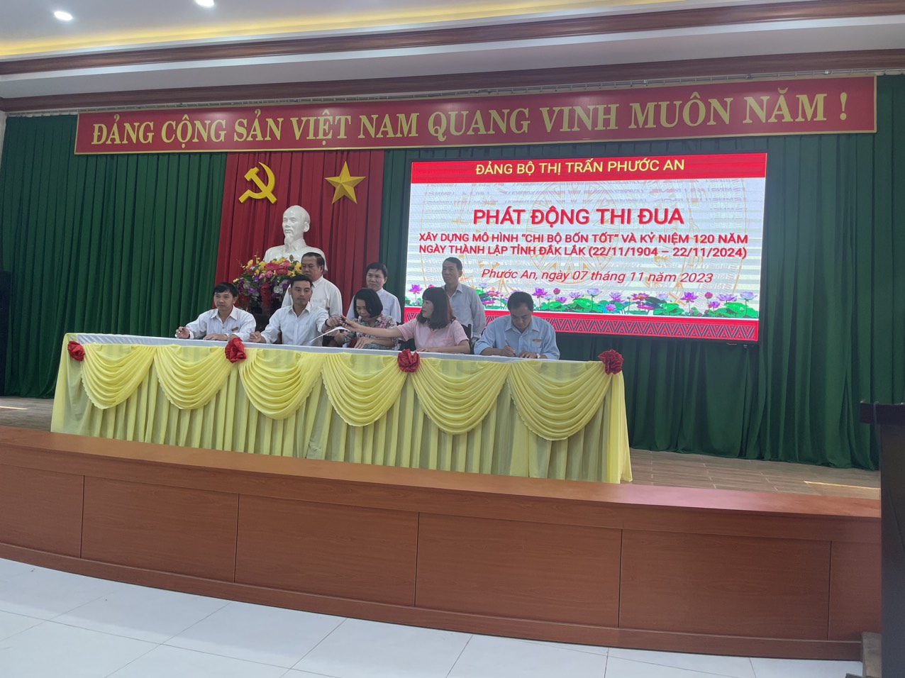Đảng bộ thị trấn Phước An phát động thi đua  Xây dựng mô hình" Chi bộ bốn tốt" và kỷ niệm 120 năm ngày thành lập tỉnh Đắk Lắk (22/11/1904 - 22/11/2024)