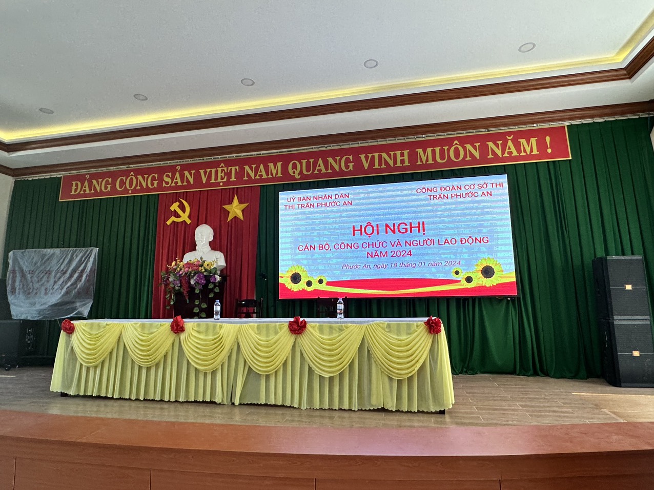 UBND thị trấn Phước An  và BCH Công đoàn cơ sở tổ chức Hội nghị cán bộ , công chức và người lao động năm 2024